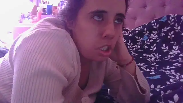 annarose19 online show from October 15, 7:05 pm