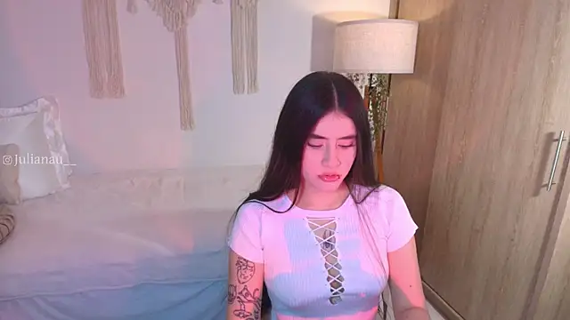 iriswest  online show from November 16, 12:34 am