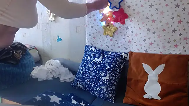 QueenLana online show from February 12, 11:12 am