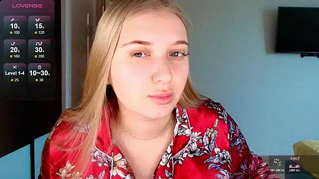 Adr1ana  online show from November 9, 10:00 am