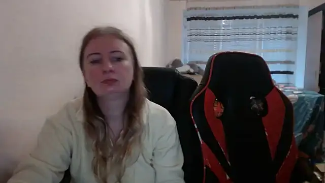 PeterAndJen online show from November 6, 2:12 pm