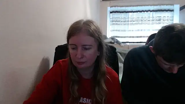 PeterAndJen online show from November 18, 11:33 am