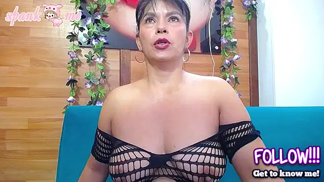 hornystepmommy online show from December 4, 9:59 pm