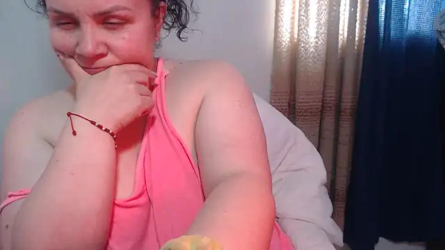 agathamiller01 online show from December 13, 7:53 pm