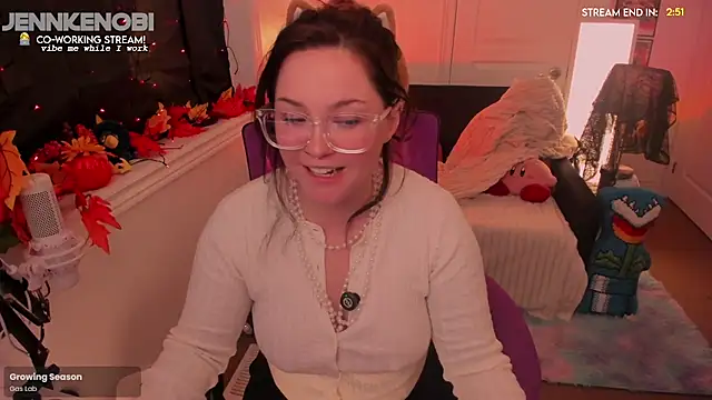 JennKenobi online show from September 29, 2:44 pm