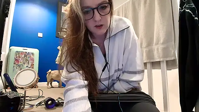 short sweetpea online show from November 10, 5:30 pm