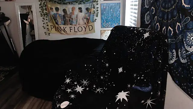 ElektraExotic online show from September 24, 7:02 pm