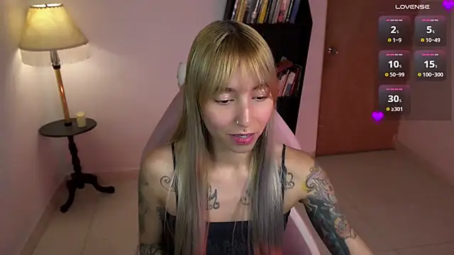 Saucy Jenn online show from February 20, 3:05 am