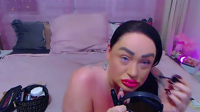 Snapshot of BustyVicky chatting on October 23, 9:10 pm BustyVicky online show from October 23, 9:10 pm