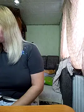 BustyBlond online show from October 26, 1:39 pm