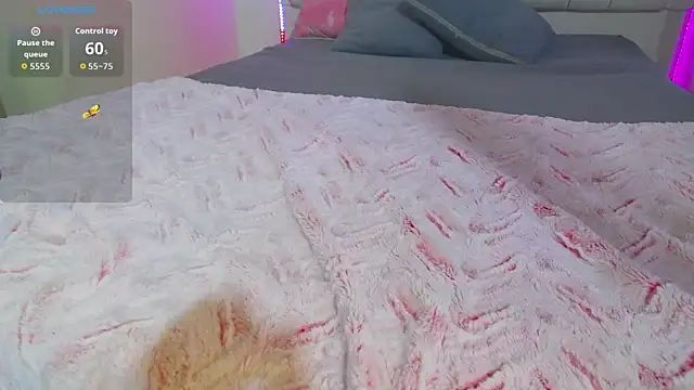 shanakendall online show from October 30, 5:14 pm