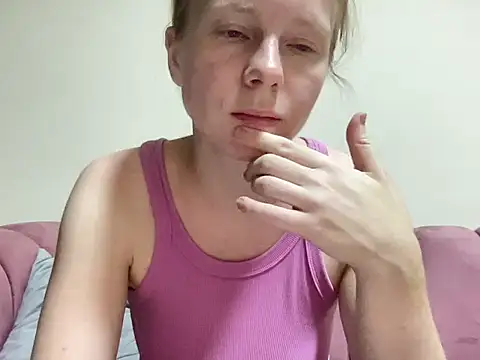 SweetLucy96 online show from September 8, 6:51 pm