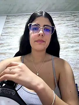  Niah  online show from October 10, 11:20 pm