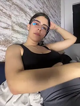  Niah  online show from October 4, 1:11 am