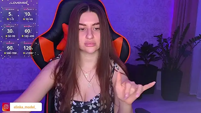 Elishka  online show from October 17, 7:50 pm