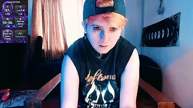 Marieblueeyes online show from November 28, 3:59 pm