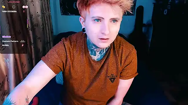 Marieblueeyes online show from October 31, 6:39 am