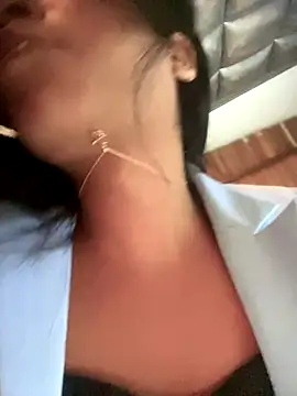 Ashly Miller online show from December 22, 7:39 pm