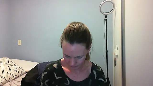 Annylove1 online show from November 4, 12:26 am