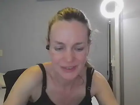 Annylove1 online show from December 16, 12:38 am