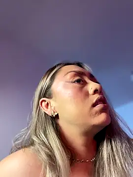 Im sophiie online show from September 11, 6:47 am