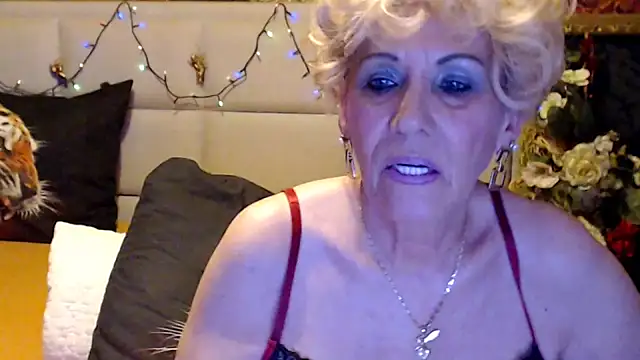 HappyWomanOn online show from October 18, 6:21 pm