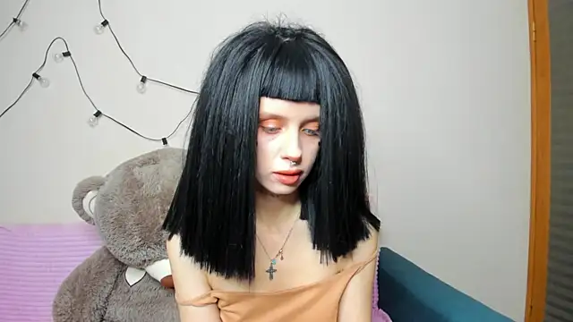 FlowerOfSin2001 online show from September 13, 3:09 pm