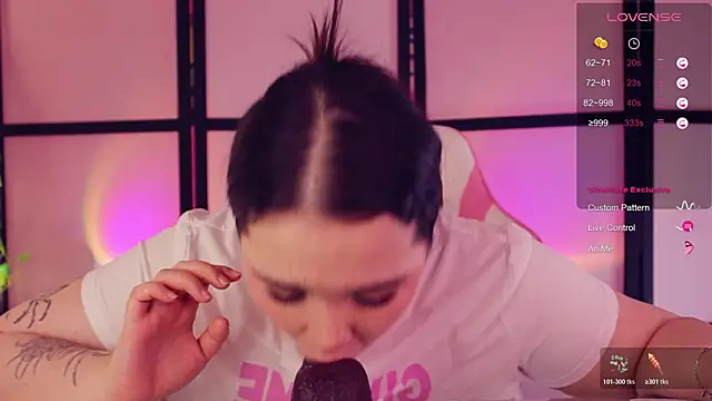 Chery Lady22 online show from February 4, 9:56 am