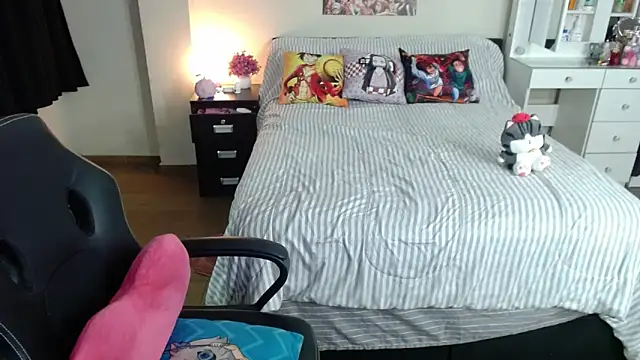 kittykat18x online show from February 8, 2:26 am