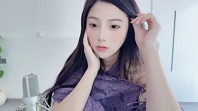 HaagenDazs  online show from December 5, 6:13 am