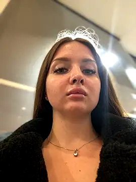 KrisMagnoly online show from October 26, 6:14 pm