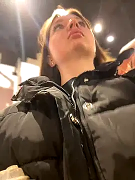 KrisMagnoly online show from October 29, 2:31 pm