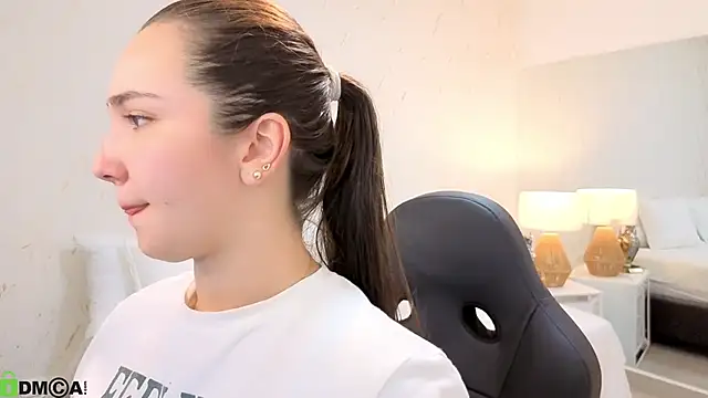 ava blue online show from November 20, 7:59 pm