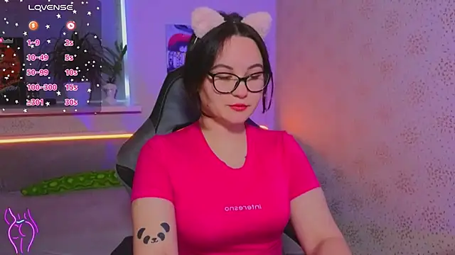 EsterLogan online show from October 14, 9:12 am