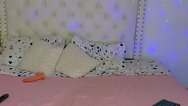 Ariana girlhots online show from December 22, 8:39 am