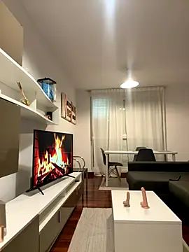 Snapshot of redheaddoll22 chatting on October 2, 12:21 pm redheaddoll22 online show from October 2, 12:21 pm