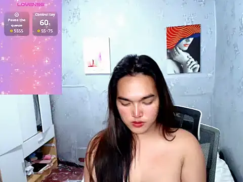 Snapshot of MoaningKylie chatting on October 14, 2:47 am MoaningKylie online show from October 14, 2:47 am
