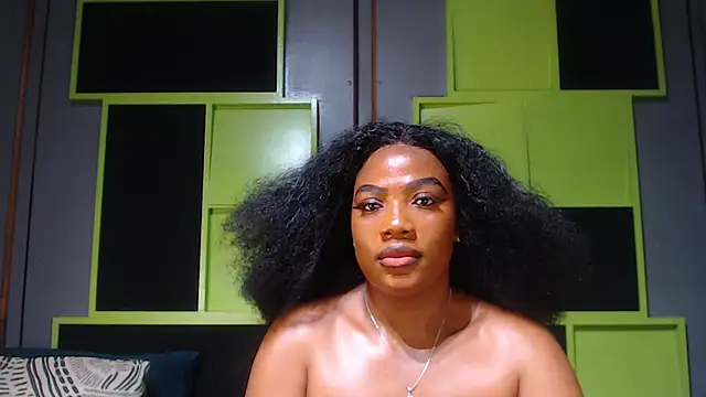 SexyAssDivaxxx online show from October 27, 6:20 am