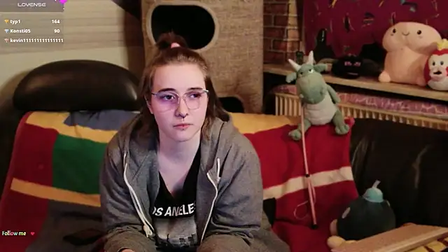 GamerGirl Eve online show from February 18, 9:03 pm