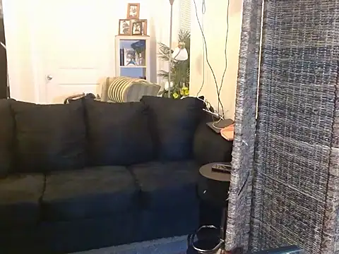 Snapshot of realninafame chatting on October 11, 1:32 am realninafame online show from October 11, 1:32 am