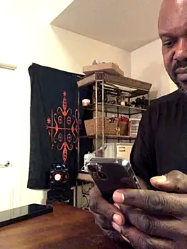 Snapshot of realninafame chatting on October 4, 5:35 am realninafame online show from October 4, 5:35 am