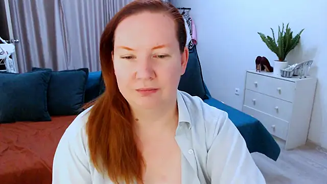 GoddessLara online show from September 23, 9:02 pm