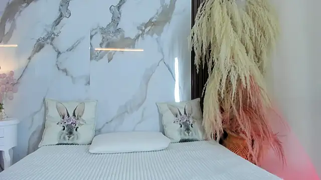 hannahill69 online show from November 19, 4:56 am