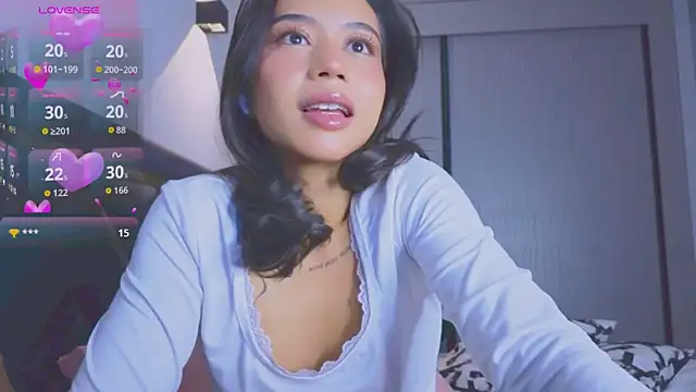 Mia Tin online show from October 24, 8:05 pm