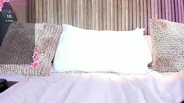 AnaisClark online show from February 16, 11:32 am