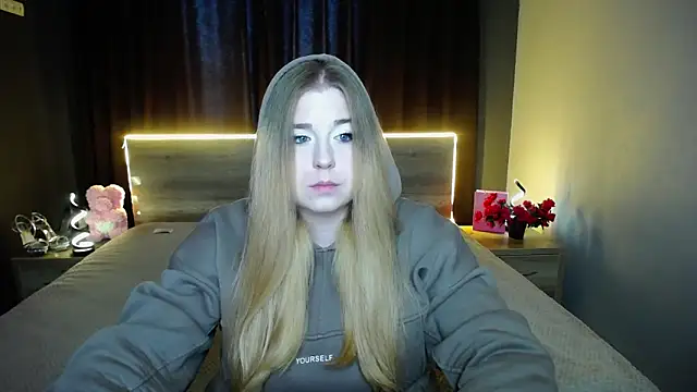 JessikaDaniel online show from February 4, 7:33 am