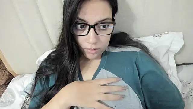 roniewester online show from September 19, 11:59 pm