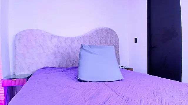 shelsyloreds online show from November 20, 11:55 am