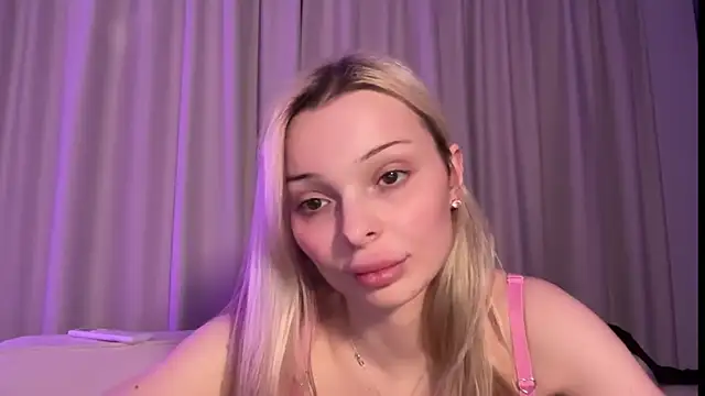 HannaXLove online show from February 25, 9:02 pm