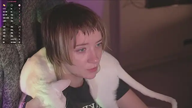 RikkiSanchez online show from October 26, 8:59 pm